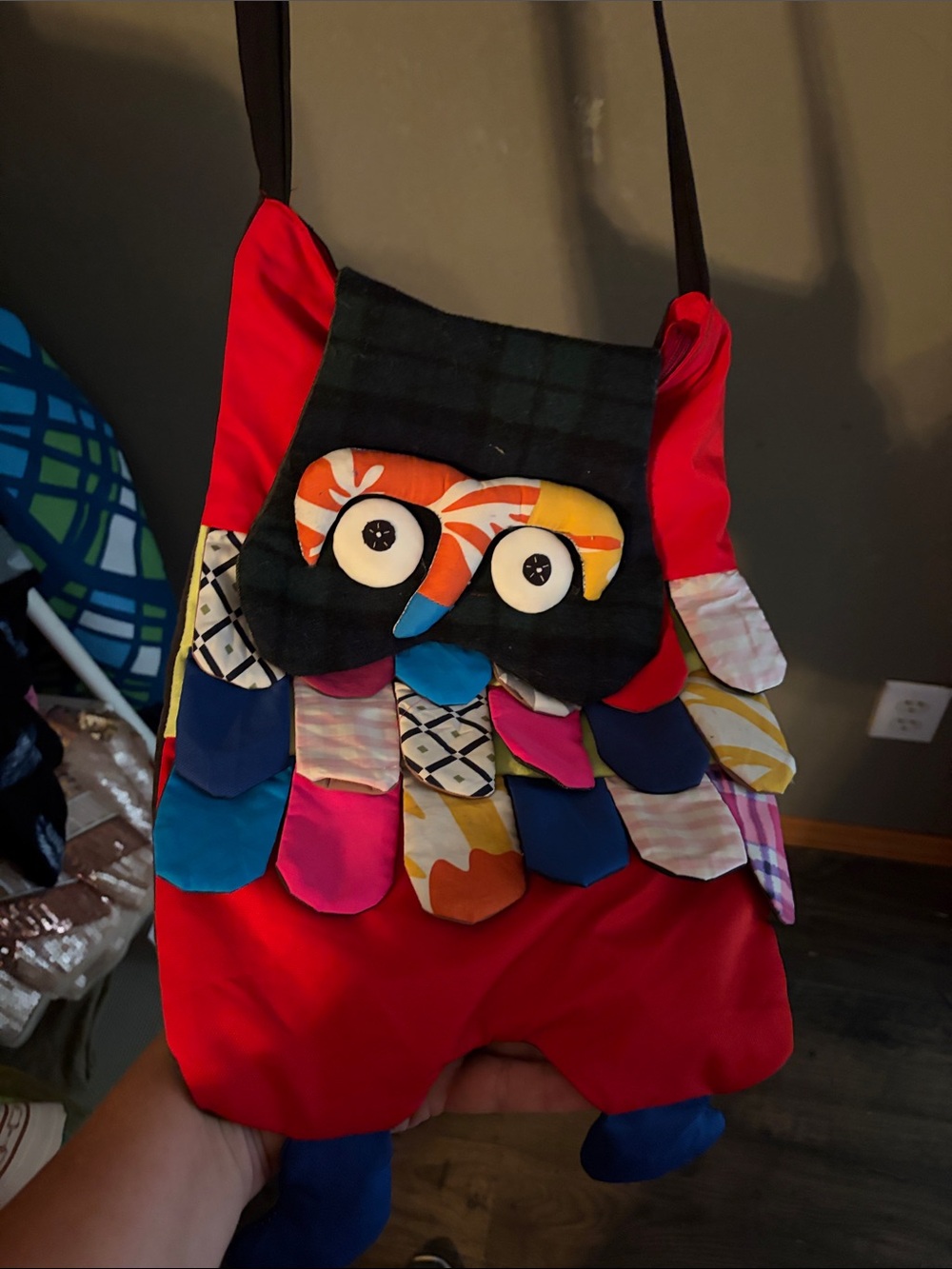 Multicolor Owl Patchwork Crossbody Bag - Unbranded Main zip comp. Zip up on back